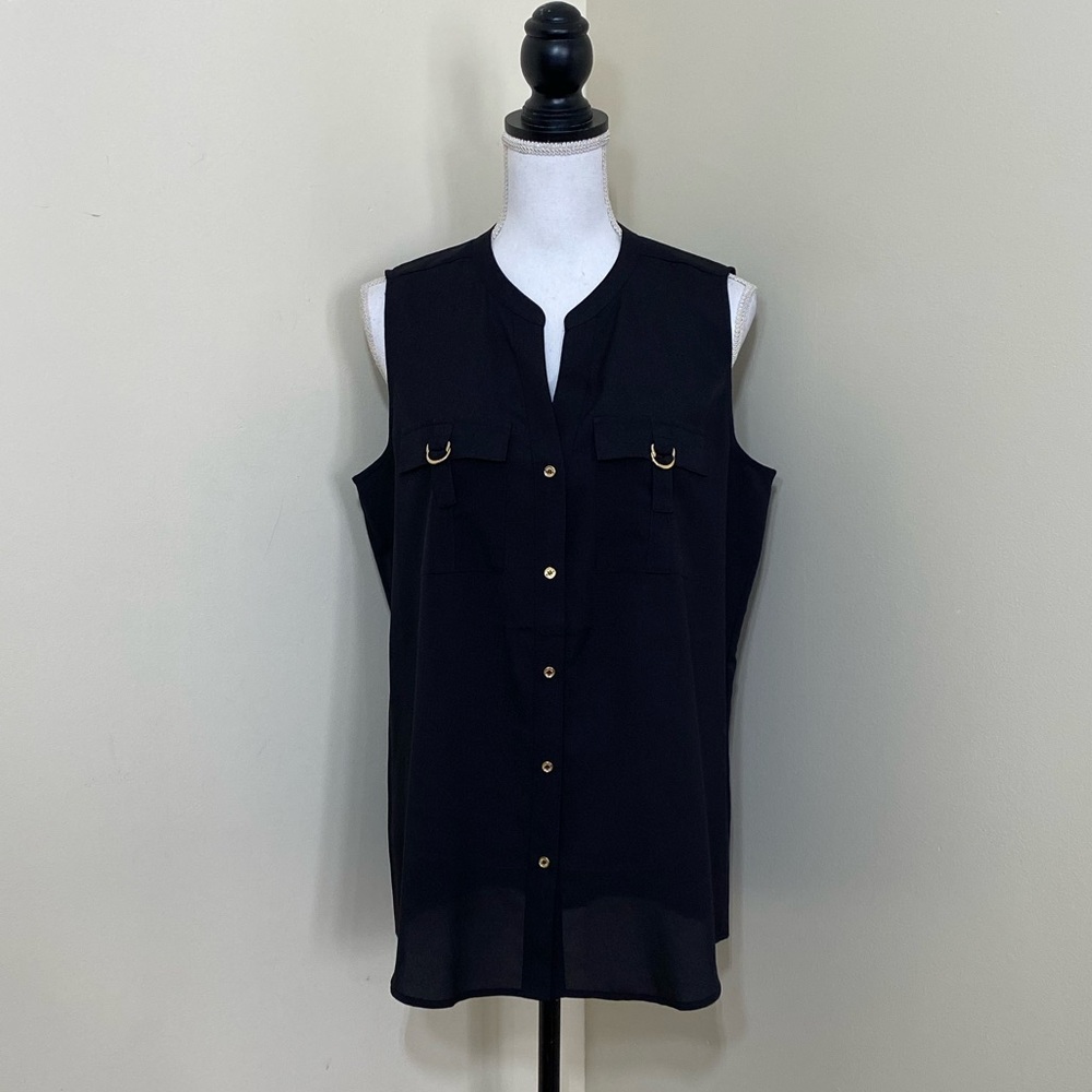 NWOT Calvin Klein || Woman’s blacksleeveless button down Top size Large